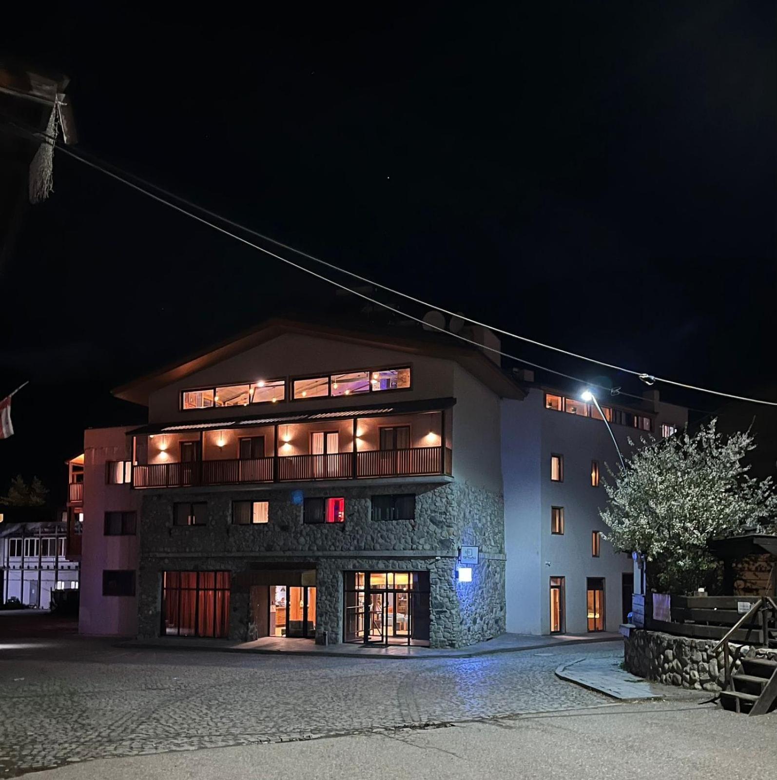 Hotel Posta Mestia Exterior foto